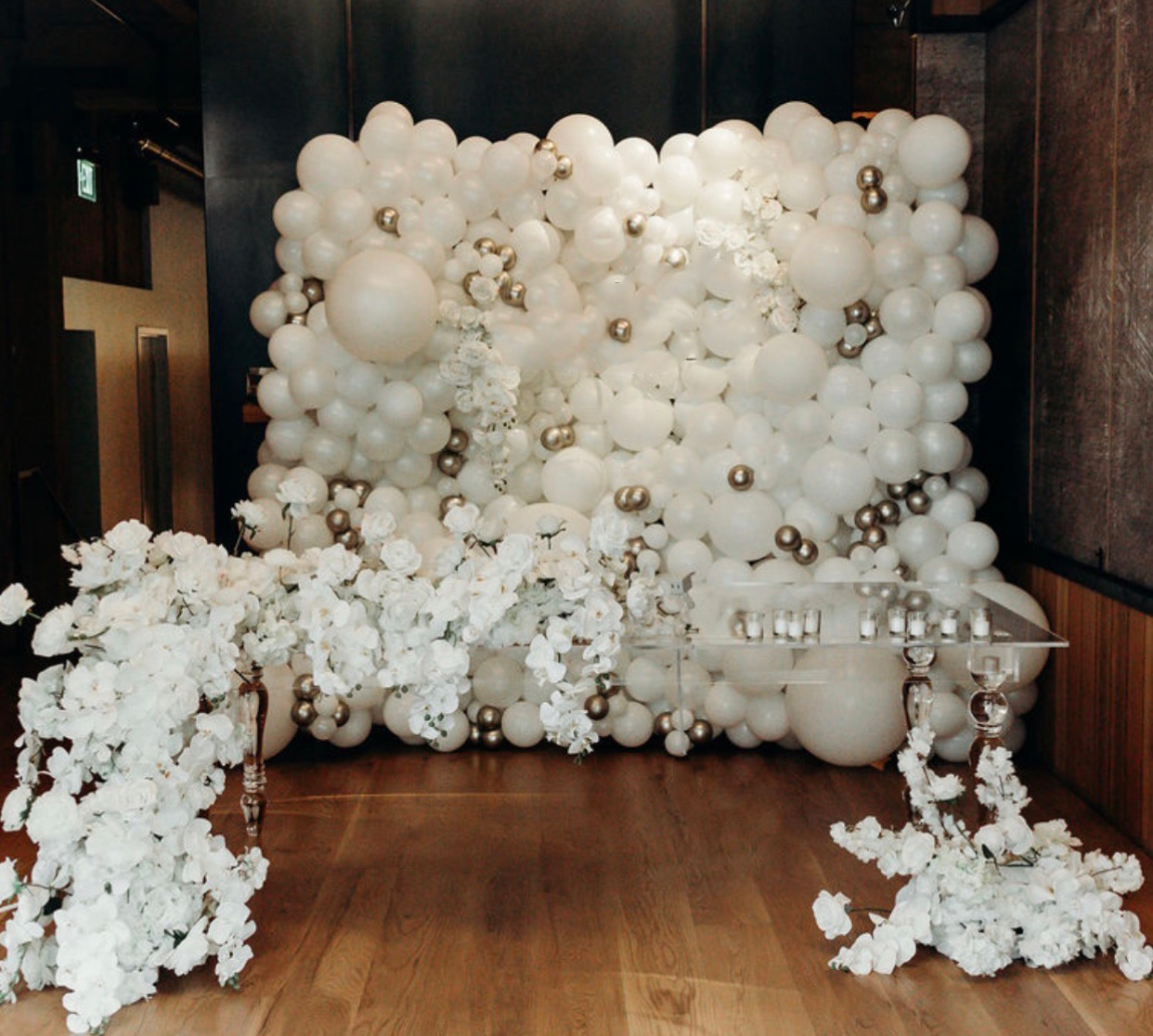 68823b991e355fcf521bc970 Wedding Balloon Wall - 2