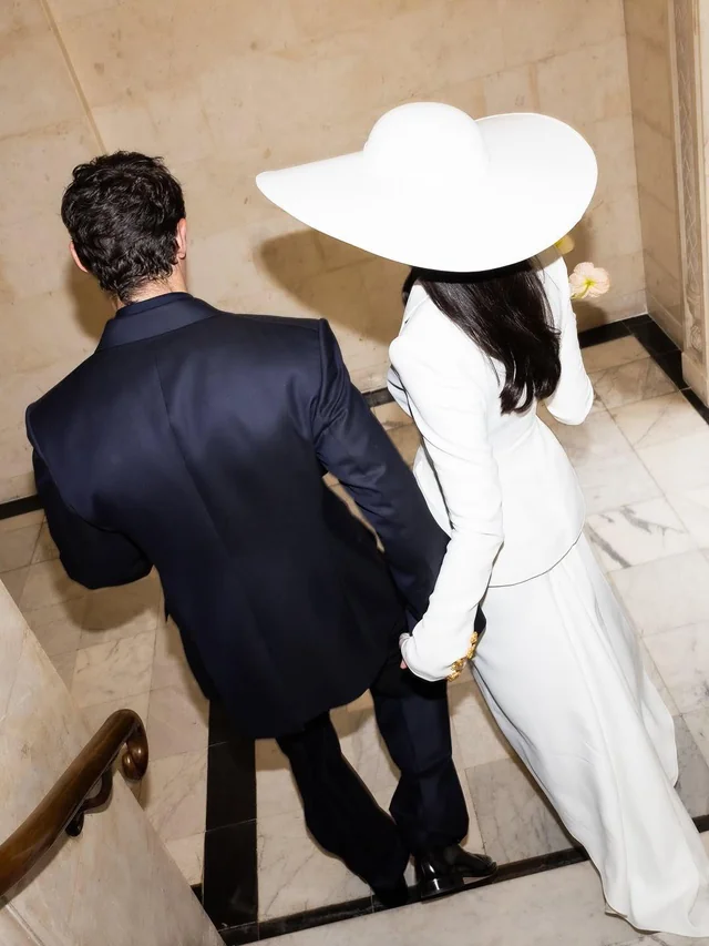 dua-lipa-shares-first-photos-of-her-wedding-with-callum-v0-m7daf5d7gv4h1