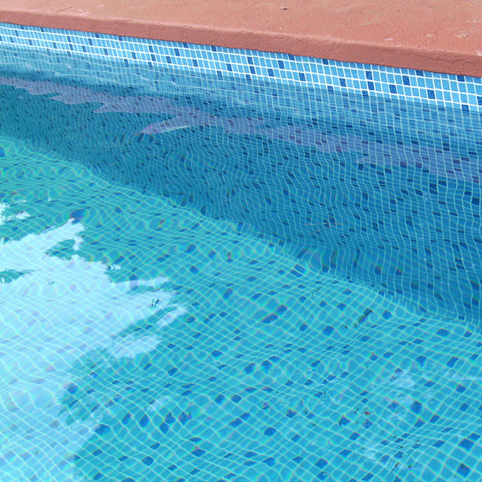 Linings for swimming pools
