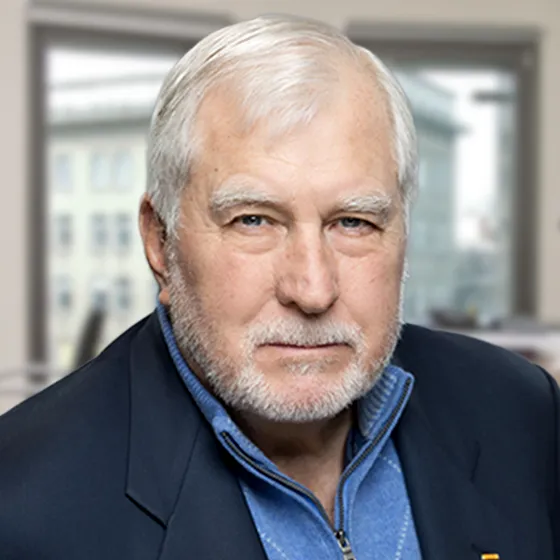 Primarily Davis Early Davis - President/Fort Worth Division | First American NCS