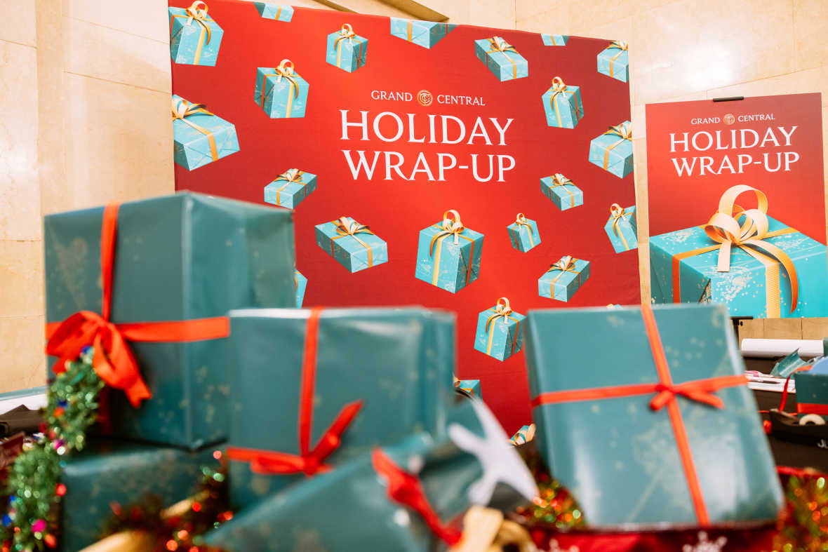 Wrap It Up: Our Complete Guide to Holiday Gift Wrap