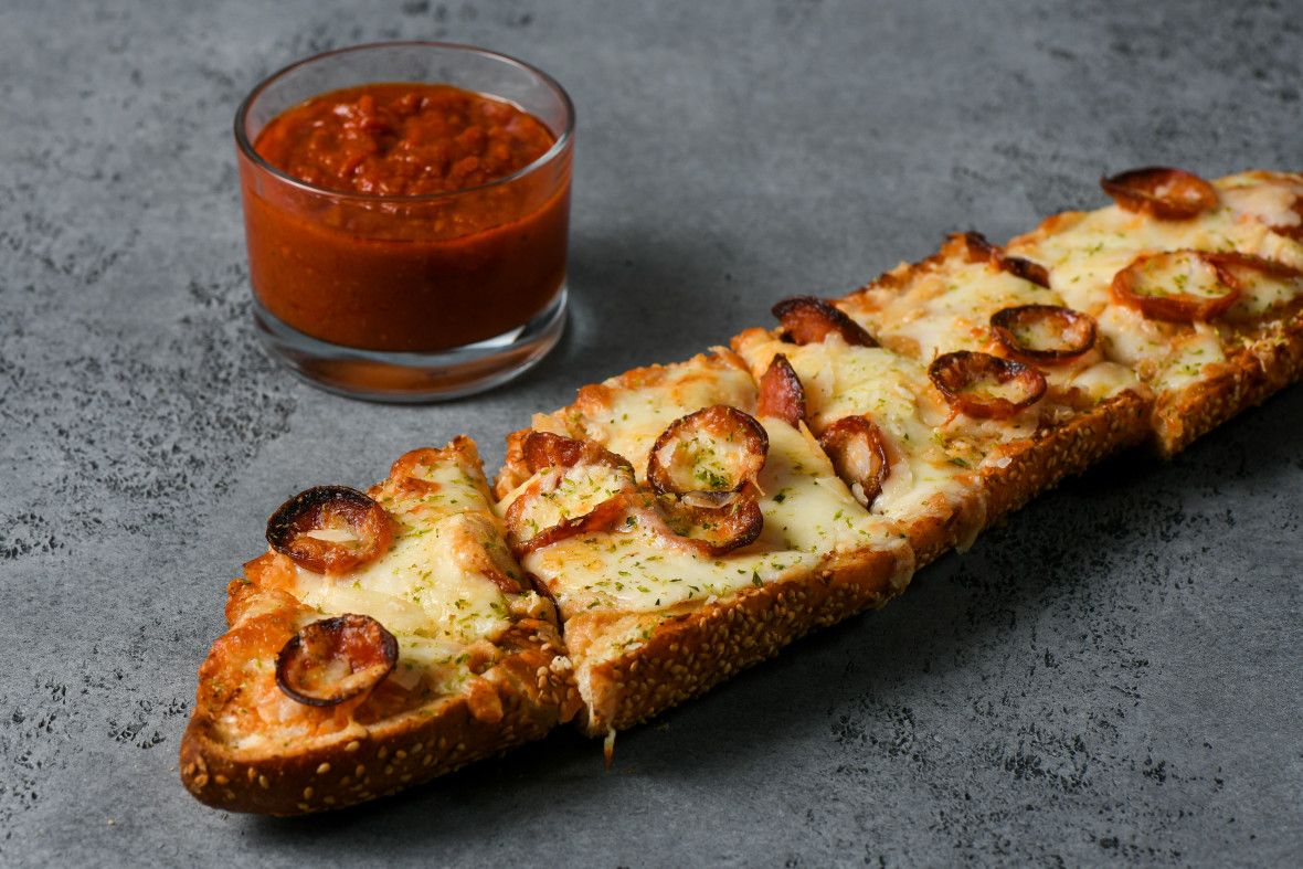 Christian Petroni's Pepperoni Cheesy Garlic Bread