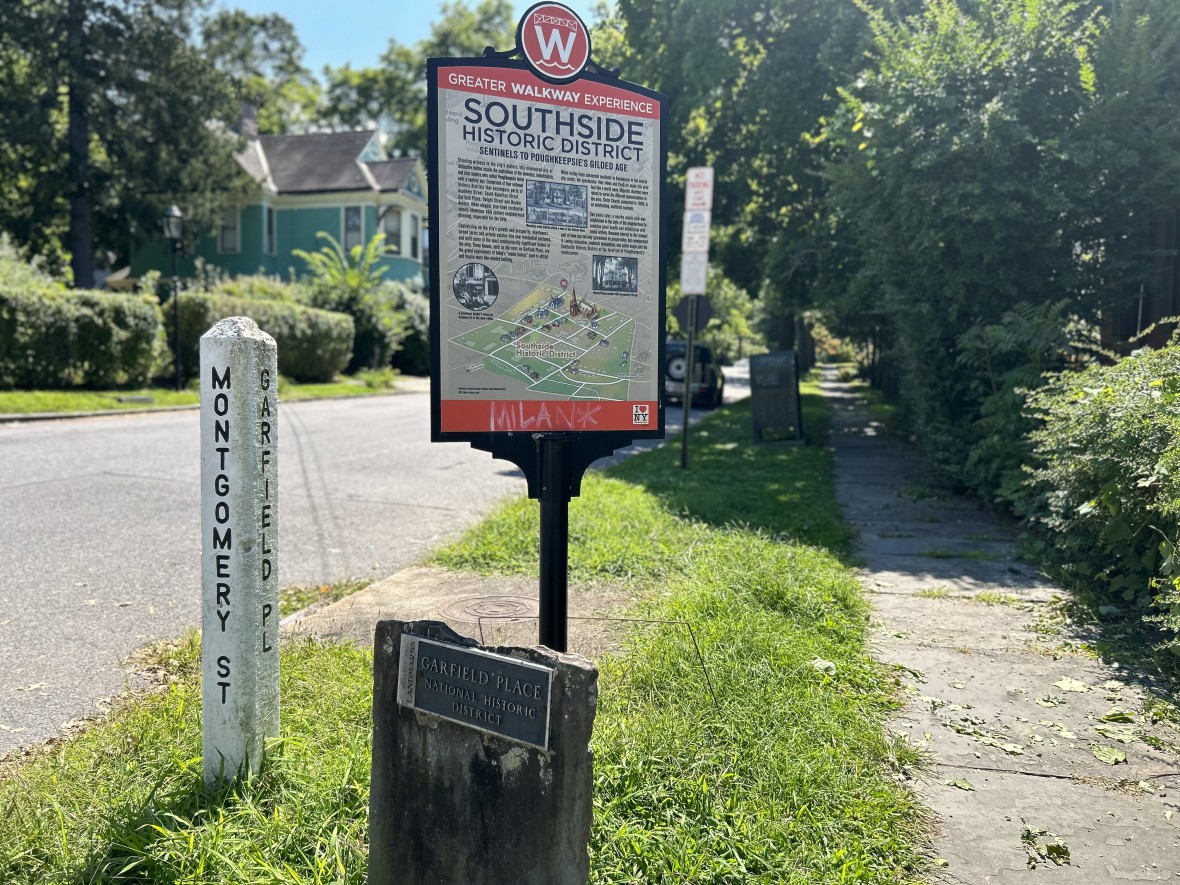 Southside Historic District info sign