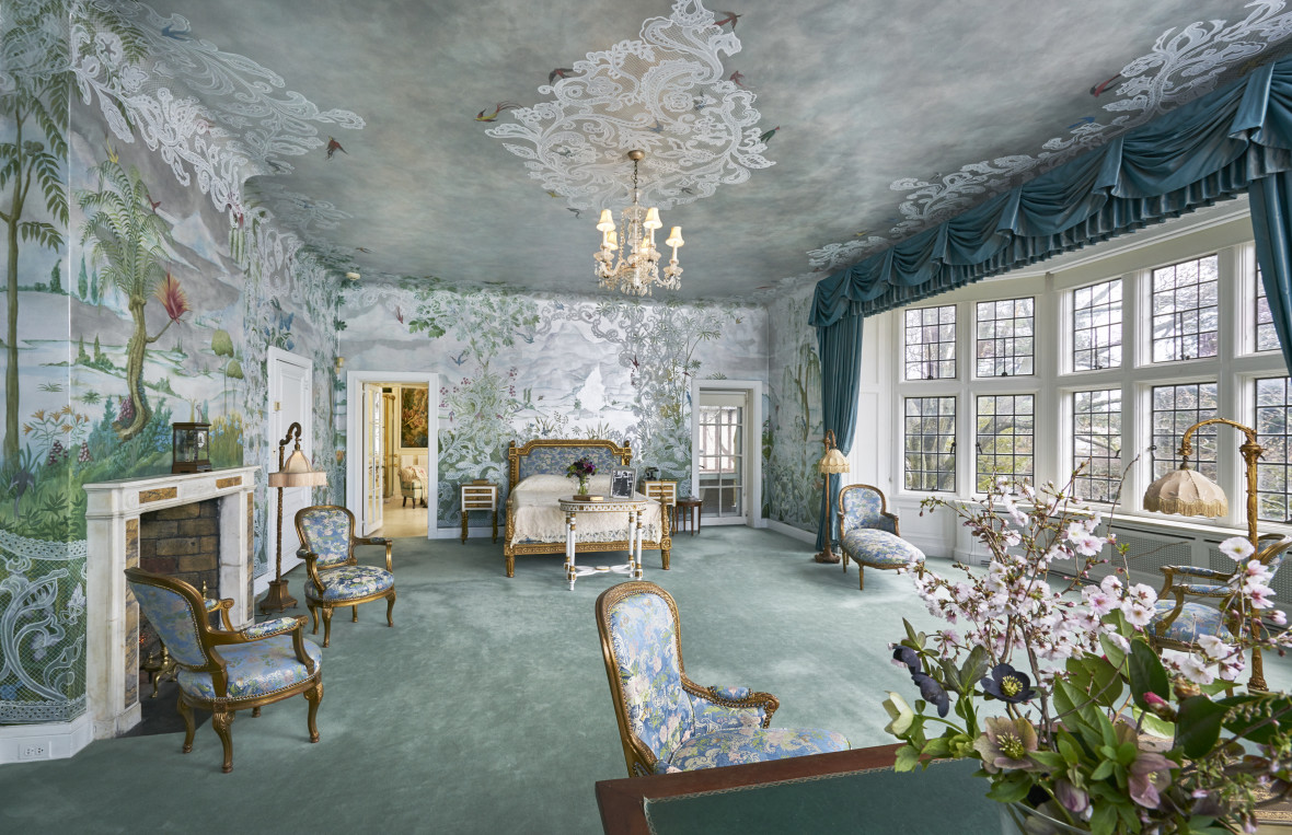 Opulent bedroom of Mai Rogers Coe, co-owner of Coe Hall