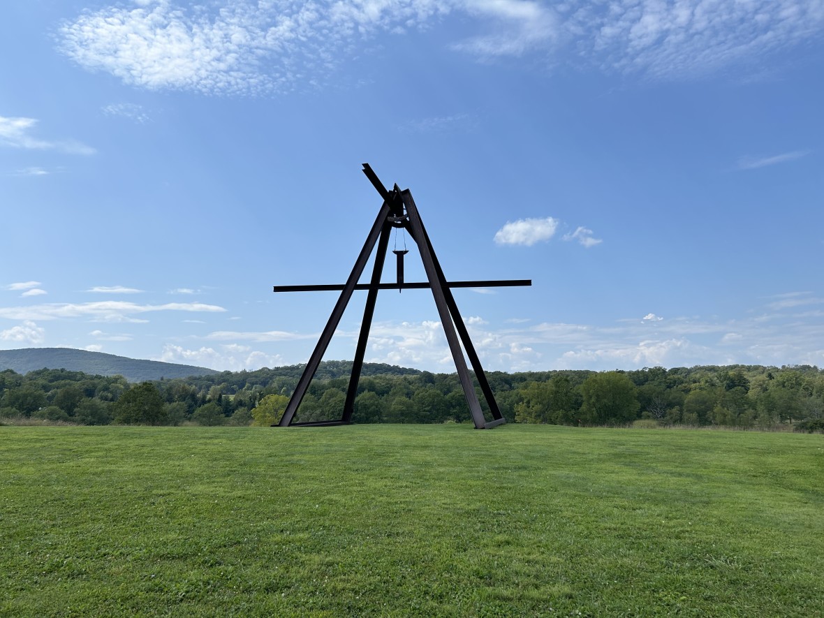 Mark di Suvero Pyramidian 1987