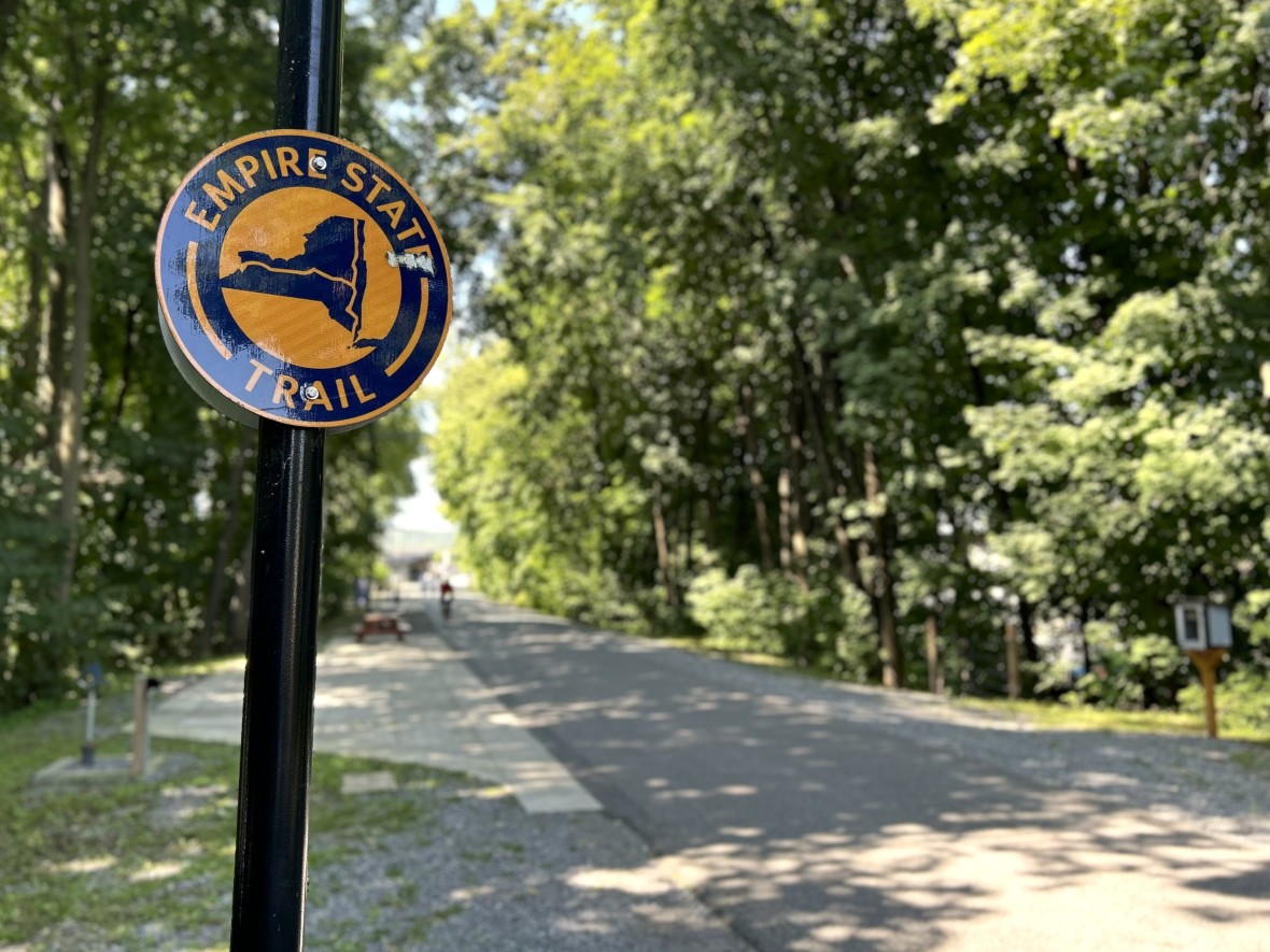 Empire State Trail signage