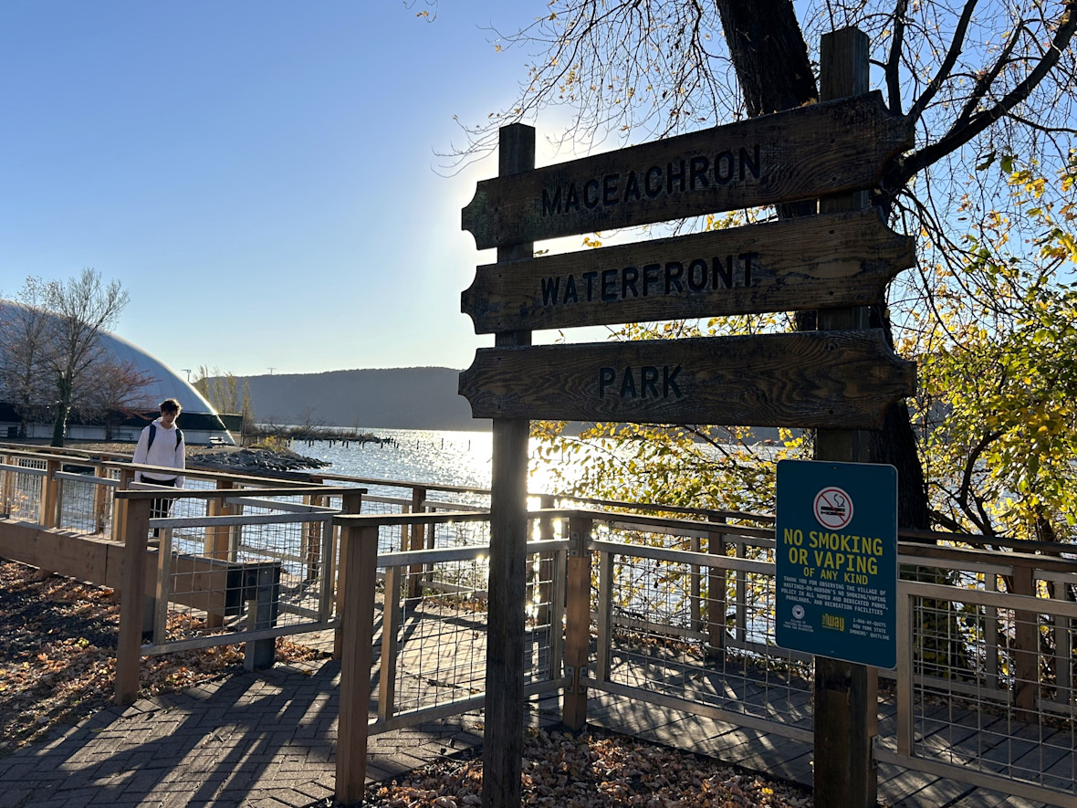 Maceachron Park sign