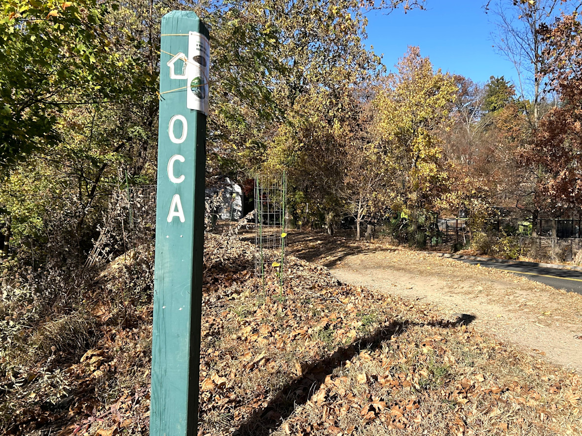 Old Croton Aqueduct Trail signpost