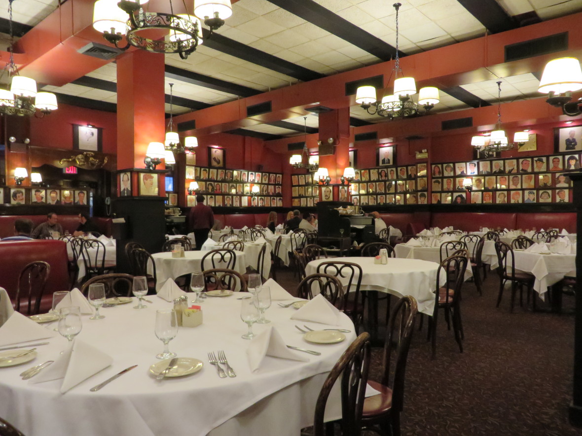 Sardi-s restaurant (Manhattan, New York) 002