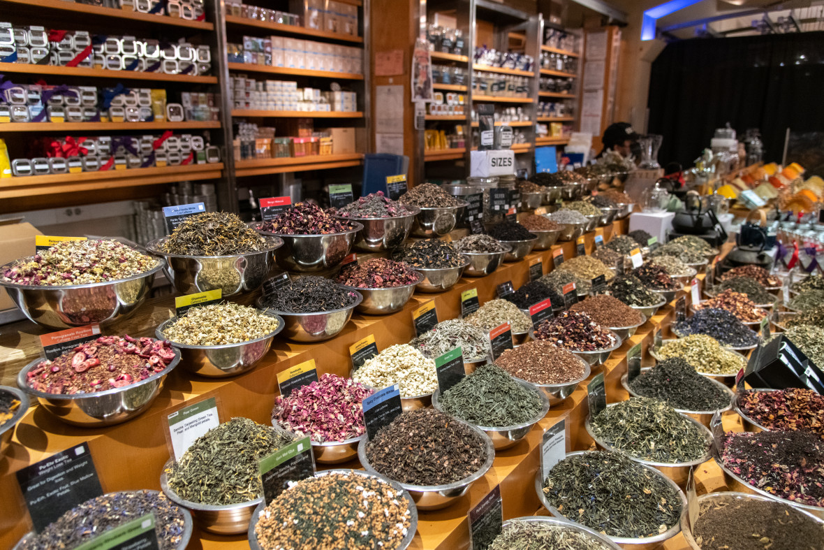 Spices and Tease in Grand Central Market (Navid Baraty)
