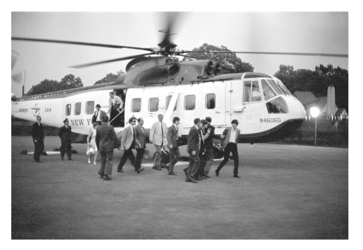 Beatles-land-in-a-helicopter-on-what-is-now-grass-court-G5-Courtesy-of-the-West-Side-Tennis-Club-Foundation-1200x810