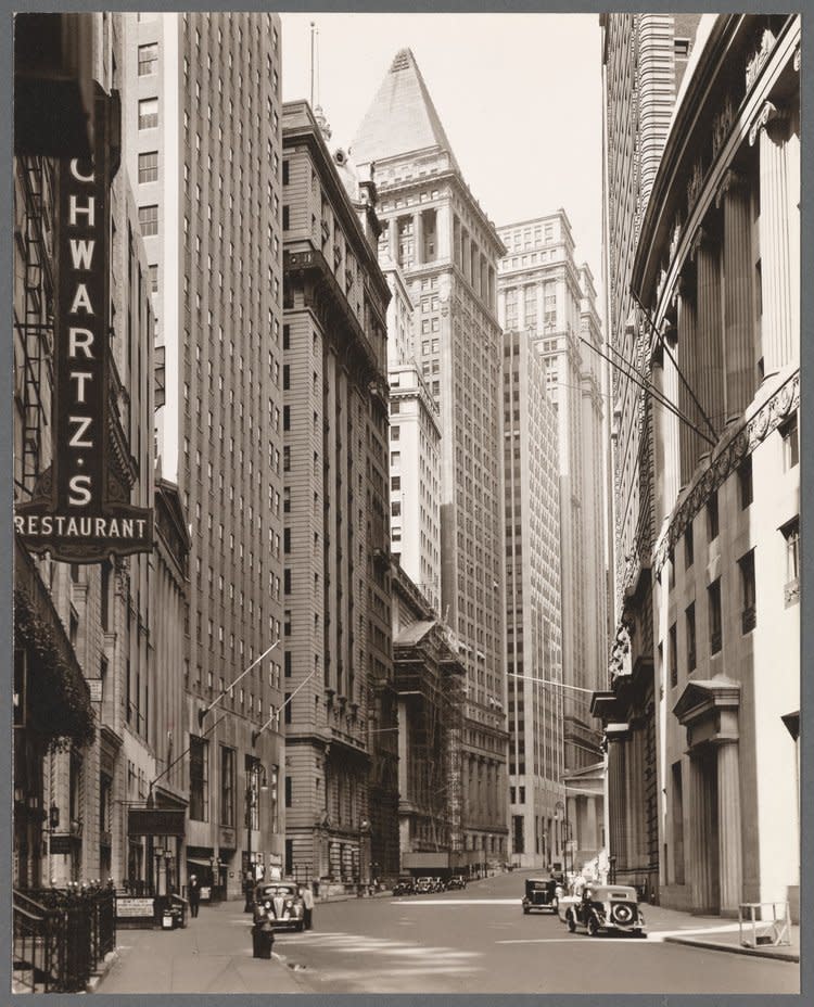 Broad Street, with the New York Stock Exchange on the left in the distance (Berenice Abbott)