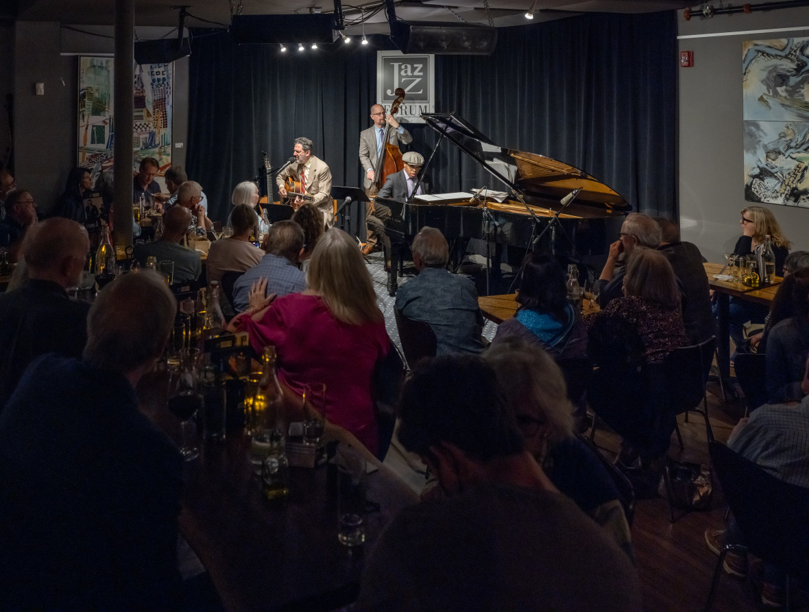 John Pizzarelli Trio at Jazz Forum (Photo by Bob Plotkin)