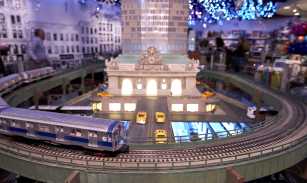 Transit Museum holiday train show