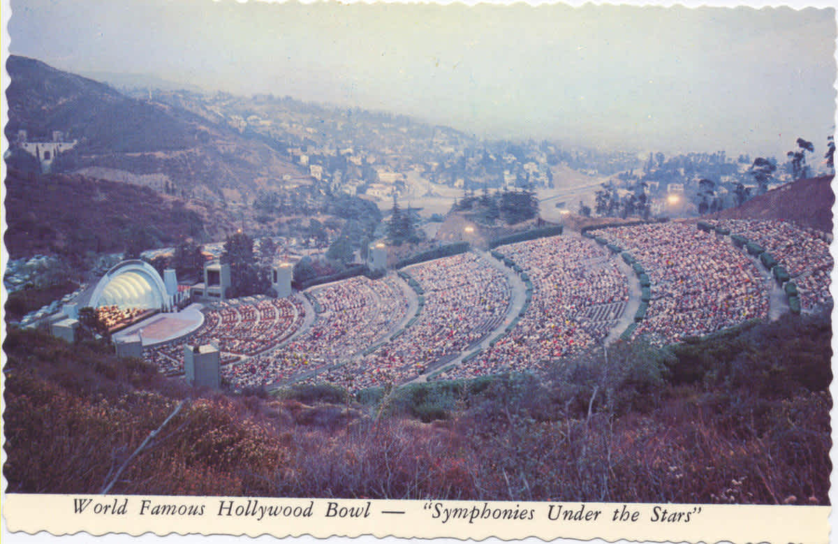 Postcard of the “World Famous Hollywood Bowl,” circa 1951.