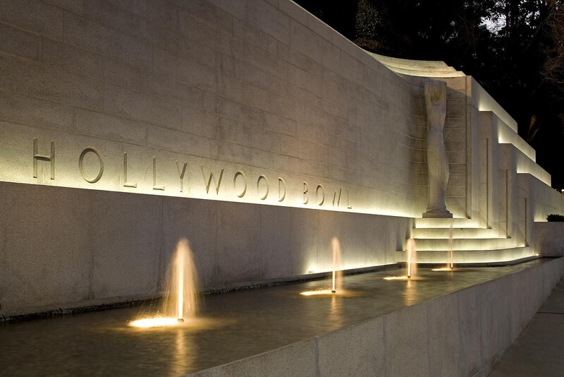 Restored fountains and lights, after 2006 unveiling; Muse of Dance in the background