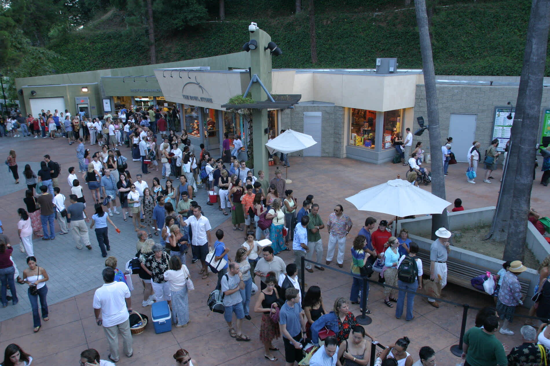 Concert goers line up on the Hollywood Bowl Plaza on Peppertree Lane, 2003.