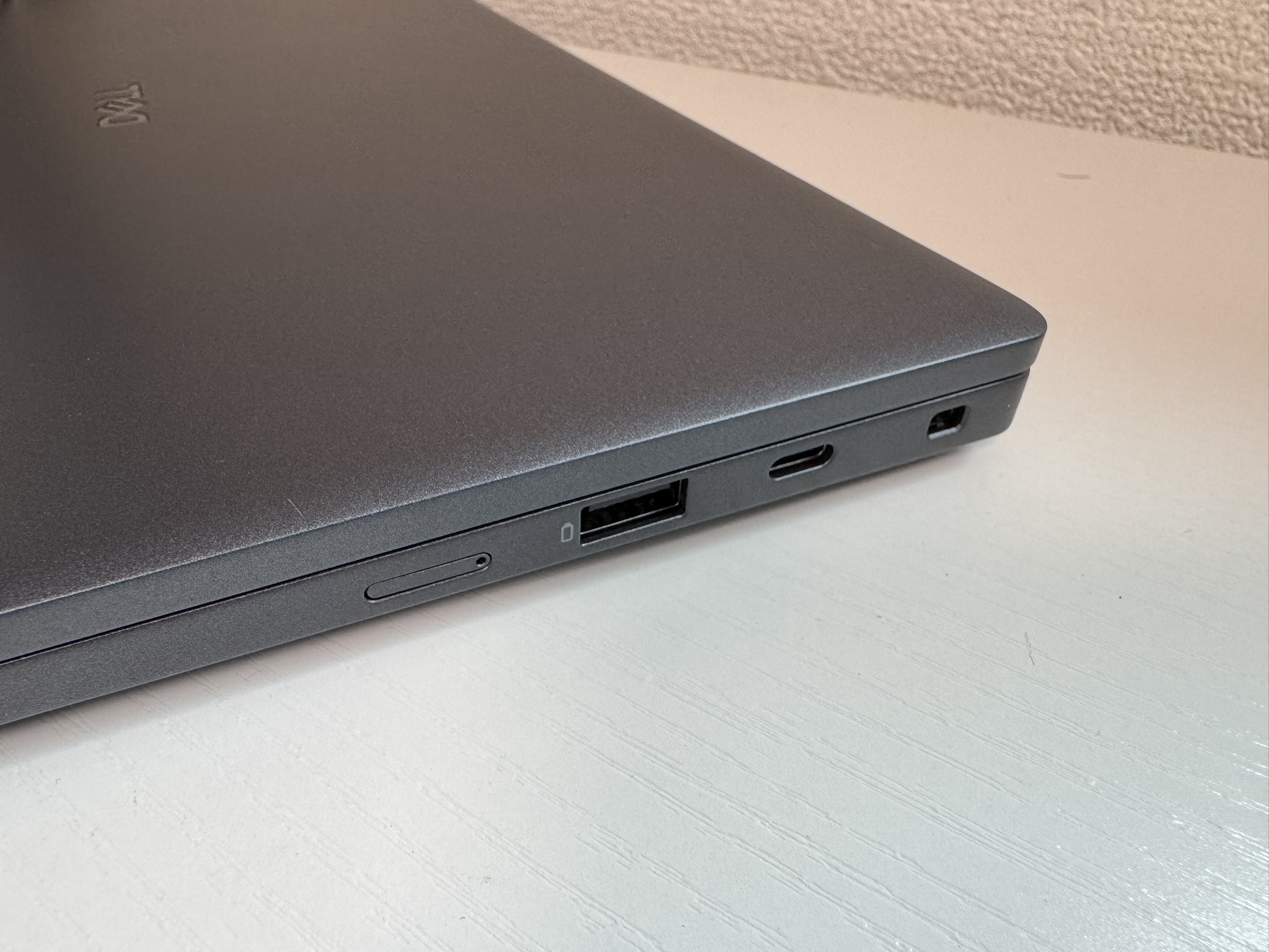 dell-pro-side-02.JPEG