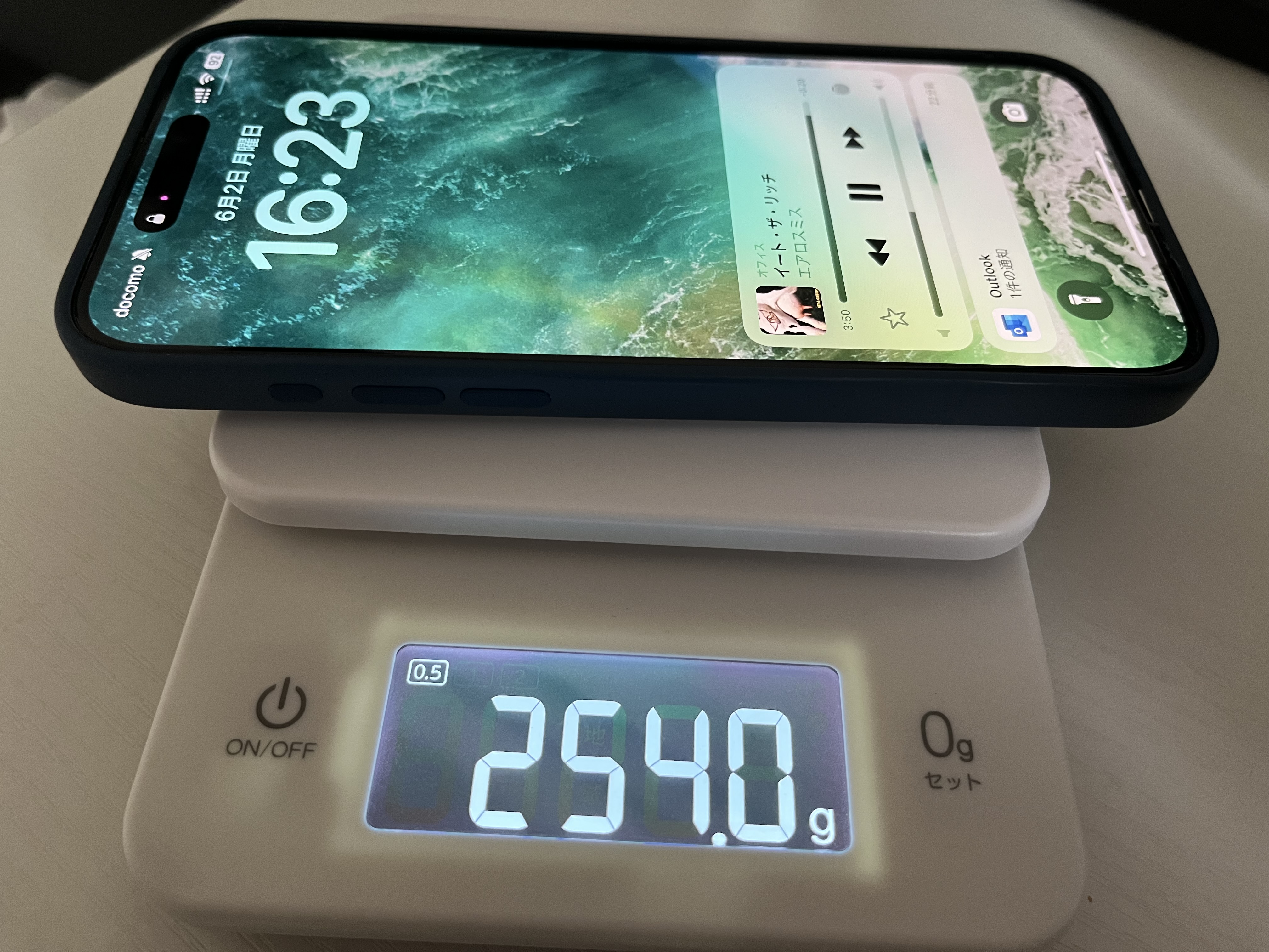 iphone-16-pro-2.jpeg