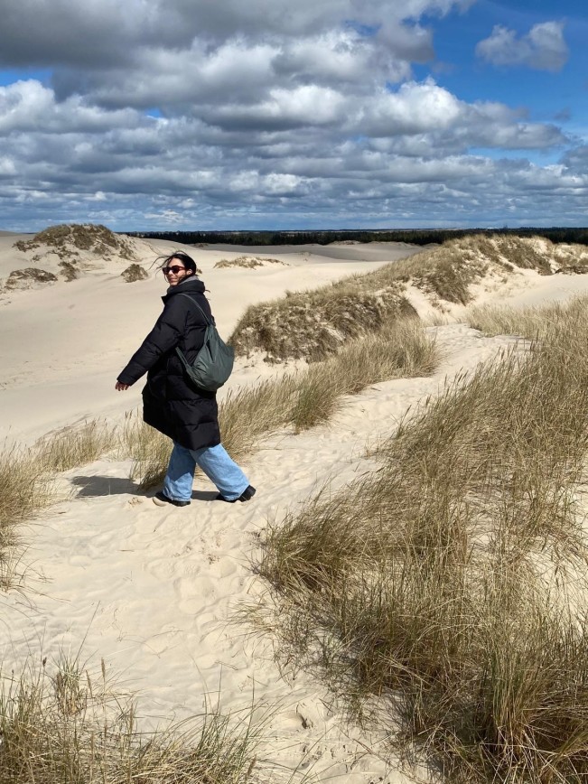 Sara Bilić på stranden