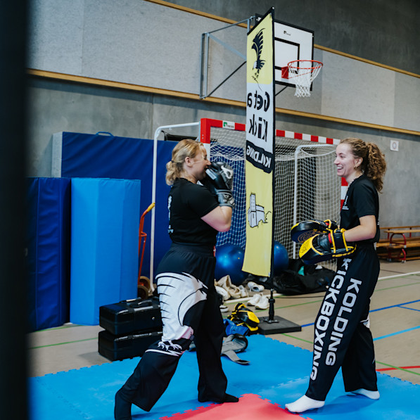 Campus Fair kick boxing