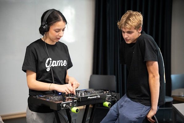 Campus Fair 25: Galleri (DJ)