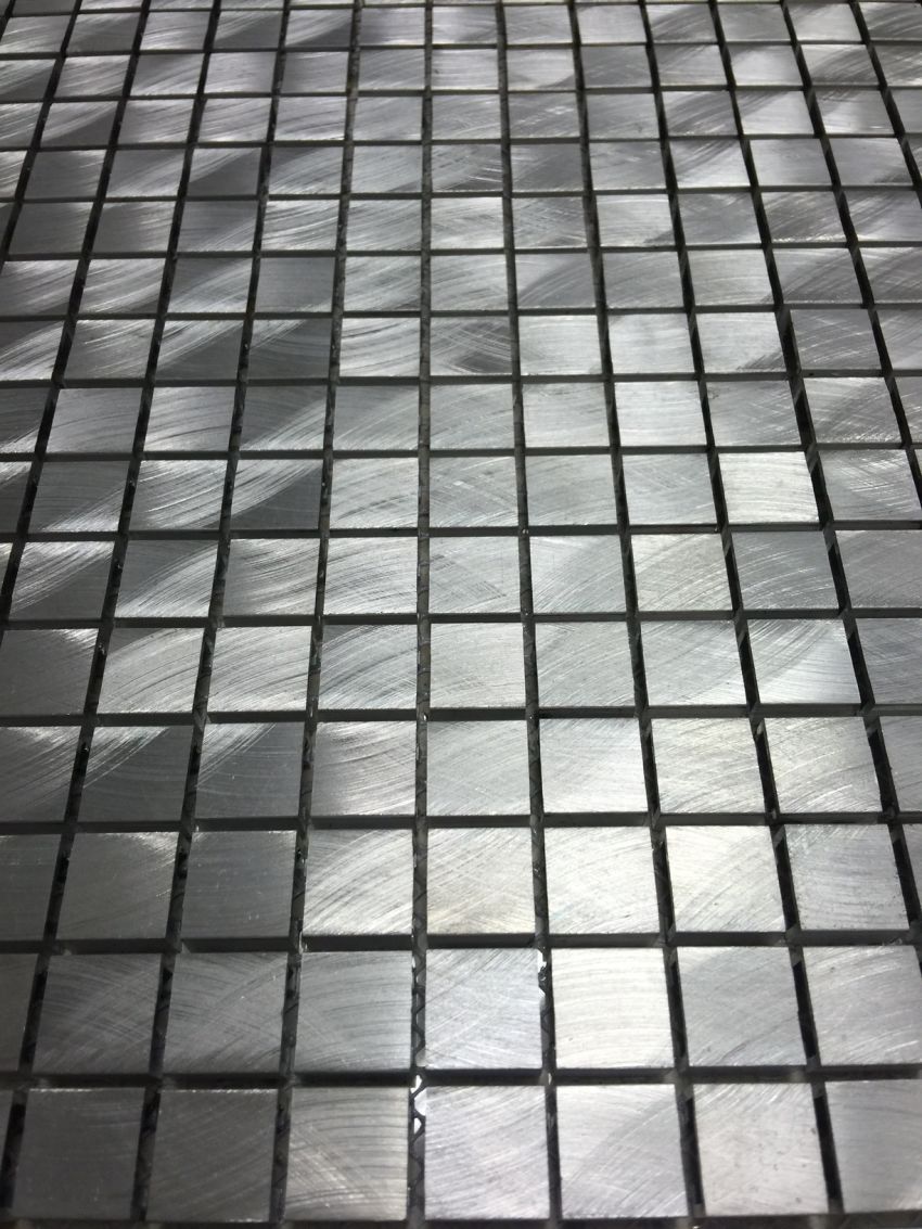 Mosaico alluminio spazzolato