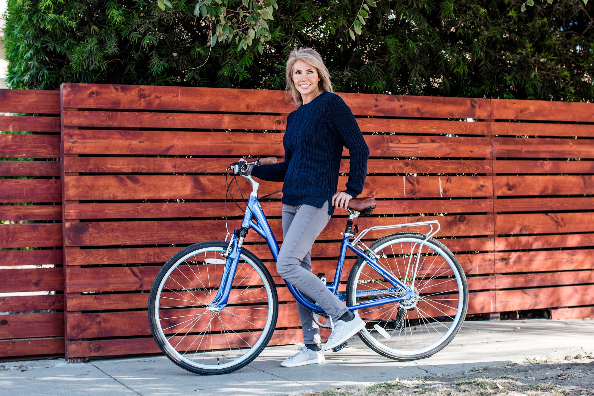 Best Comfort Bikes for Seniors Over 60 (Summer 2022 Top Picks)