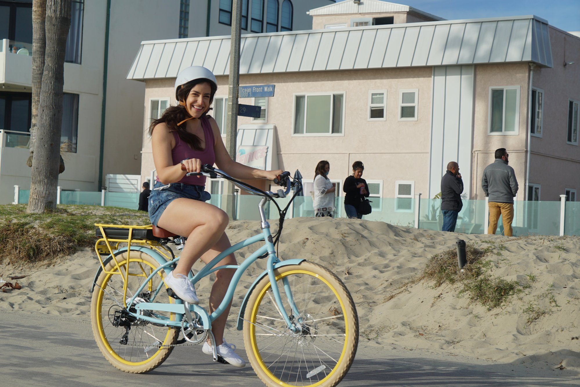 Electric Bicycles Riding Demonstration | Mastering E-Bike Riding Techniques