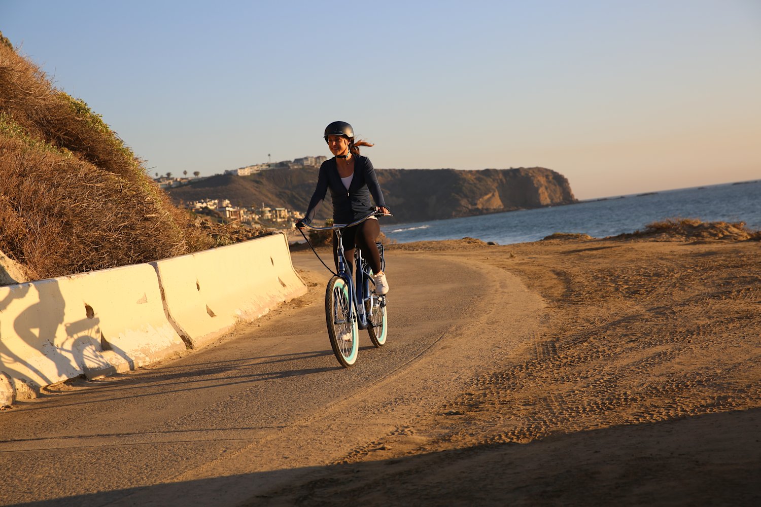 Explore the Top 25 Electric Bikes with Throttle for an Exciting Ride