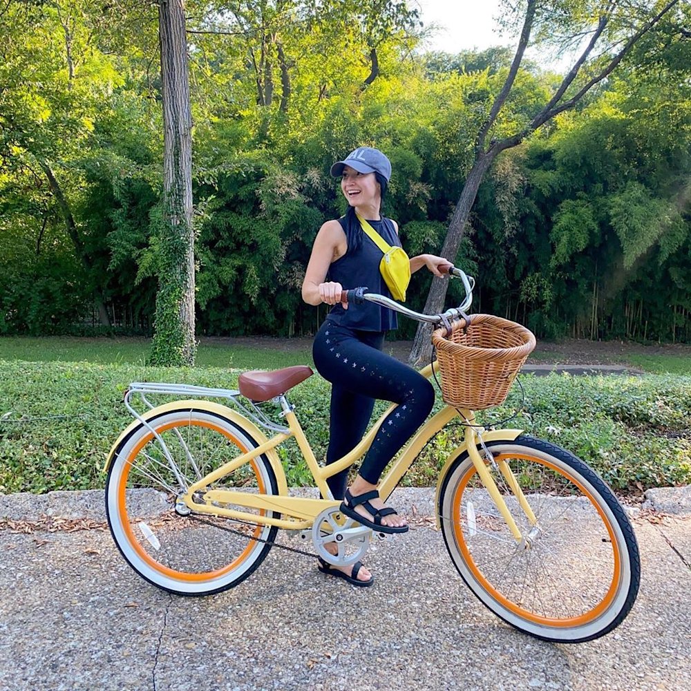 Woman Riding Cruiser Women's Cruiser Bikes For Exercise (Great Reviews) Is Riding A Beach ...