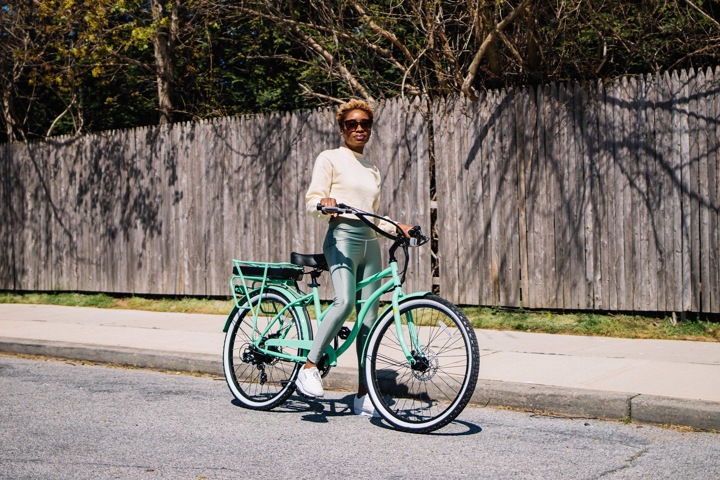 Explore the Top 25 Electric Bikes with Throttle for an Exciting Ride