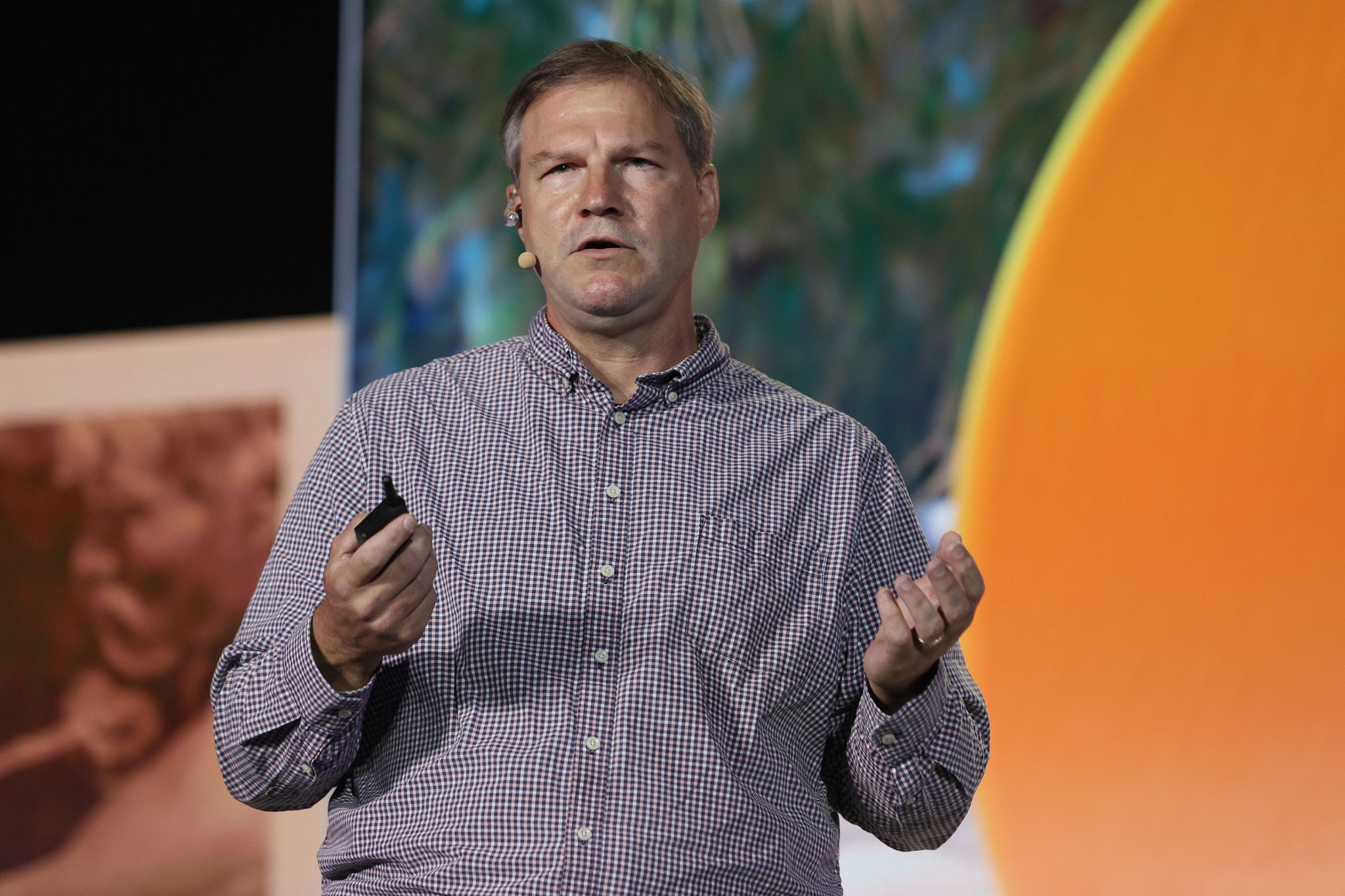 An image of Nick Szabo, the first person to use the term "smart contract"
