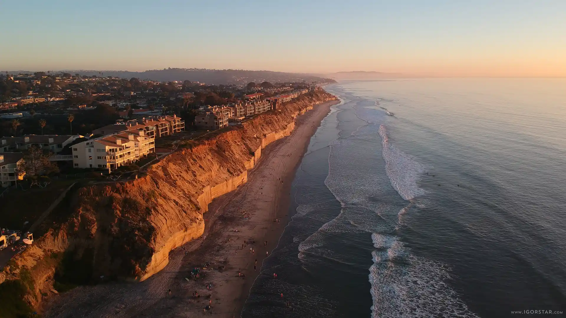 flying-over-california-coast-1