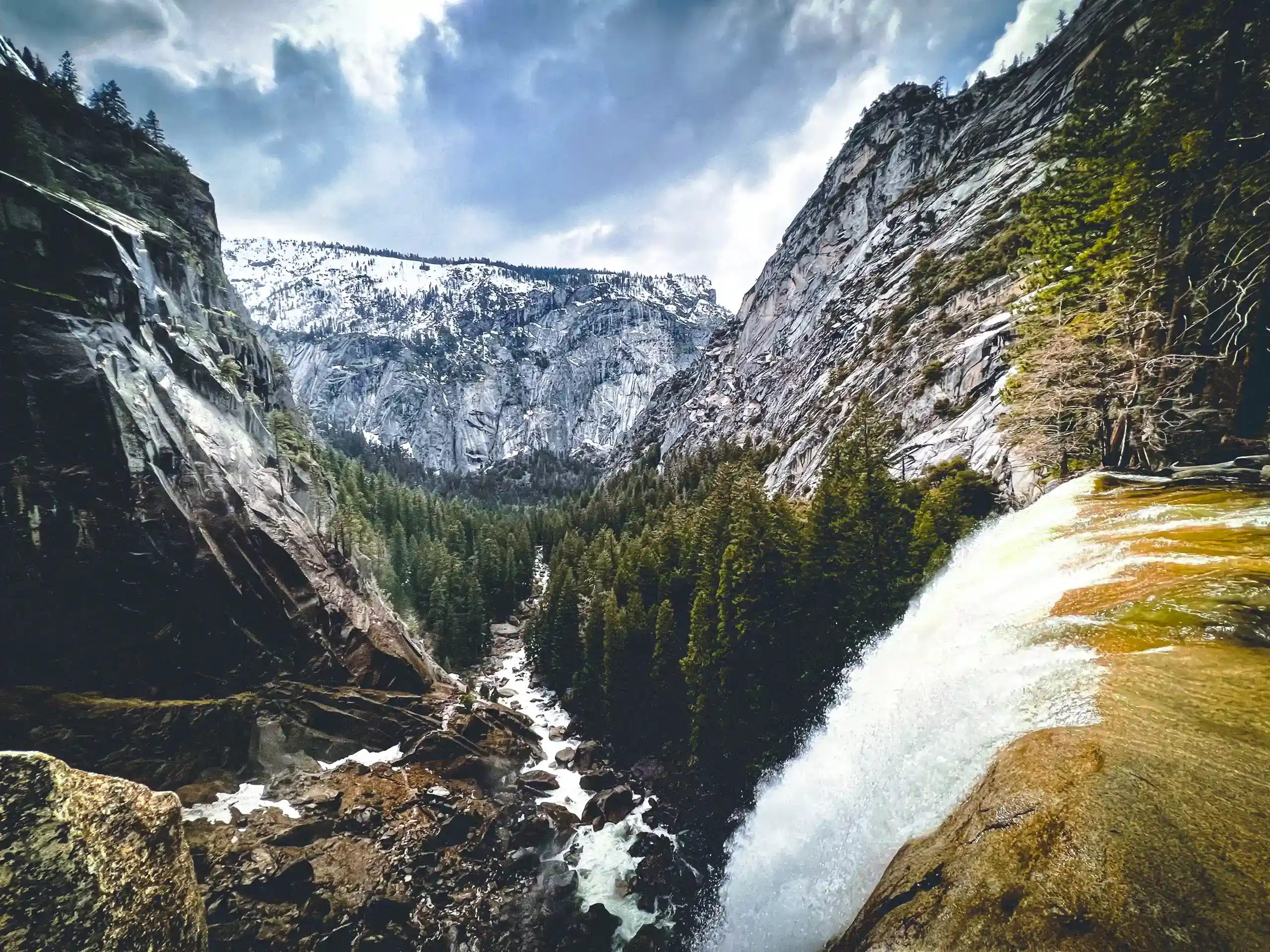 Vernal falls overlook 