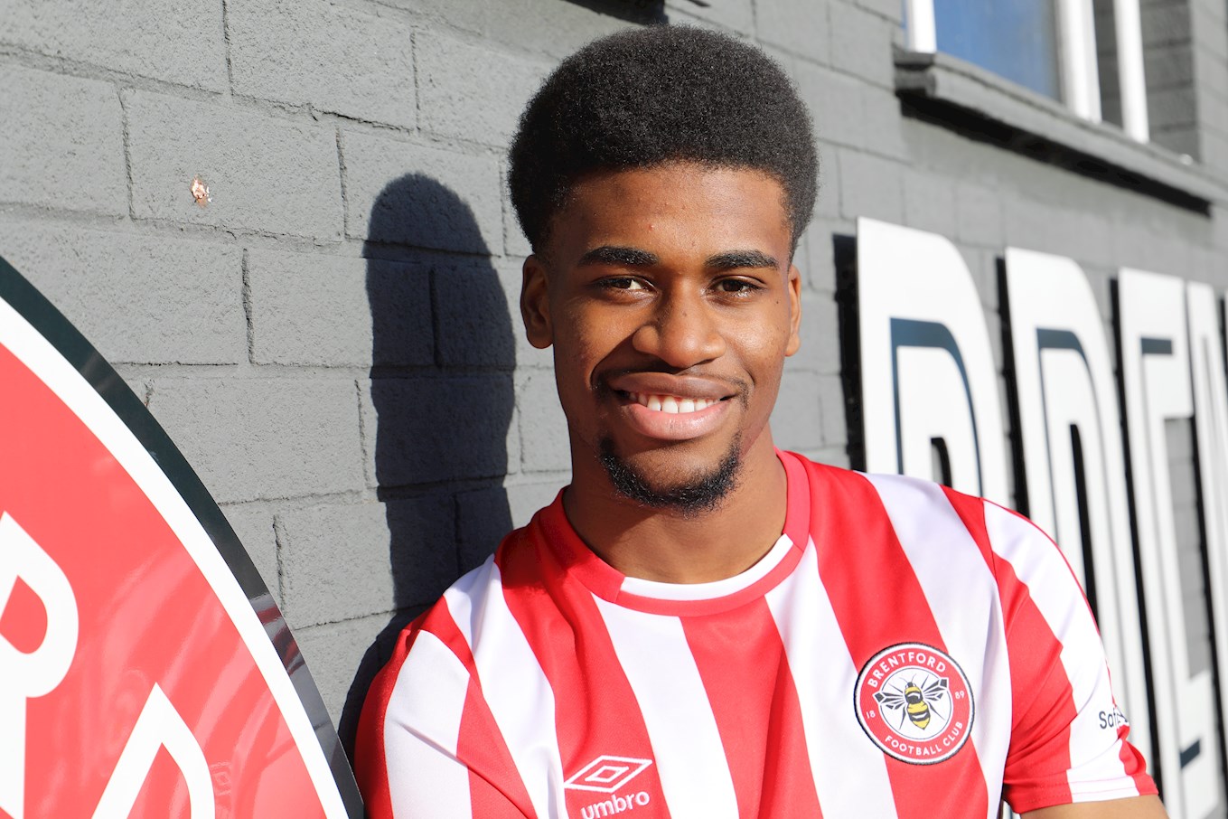 Hans Mpongo Signs For Brentford B | Brentford FC