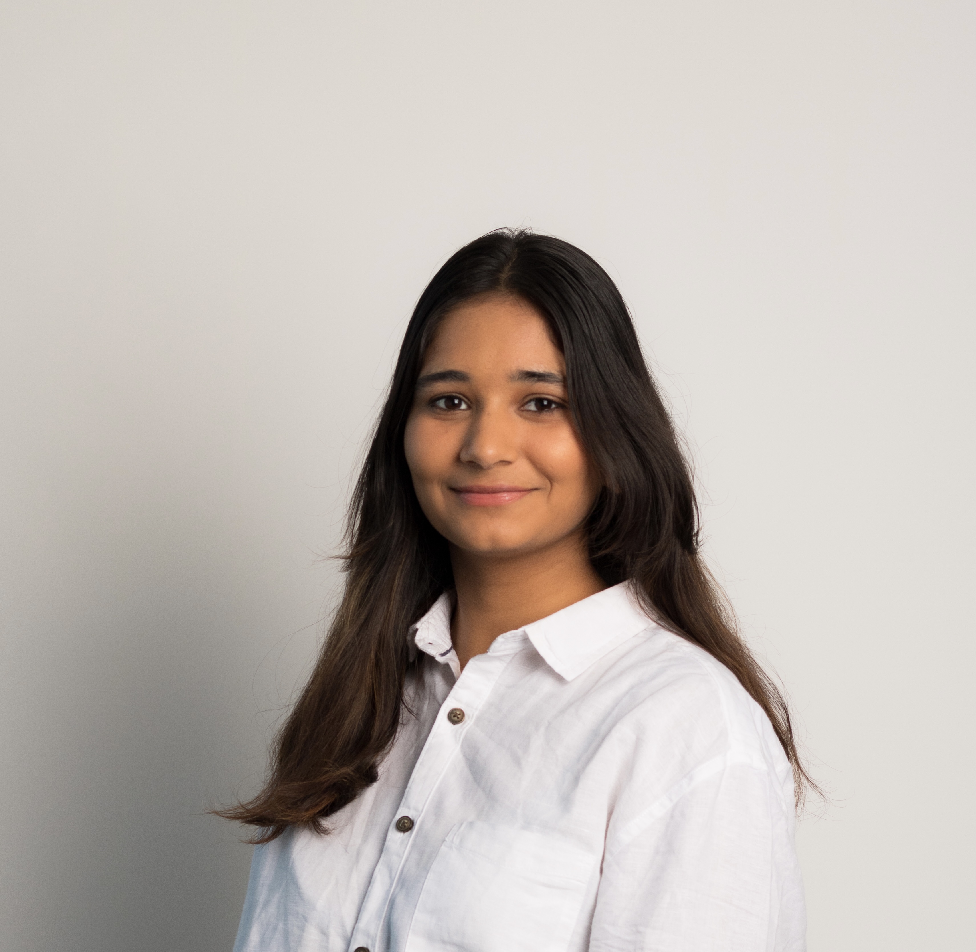 Vidhi headshot