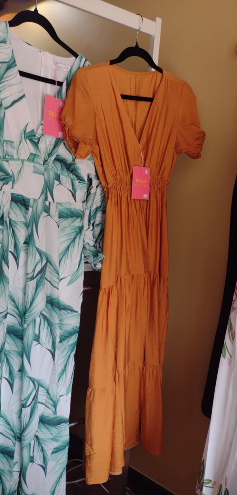 Resort wear dresses for Breezy Point Resort - Elegant evening dresses and cocktail attire for Minnesota lake resorts available at Bella's Dresser Pequot Lakes