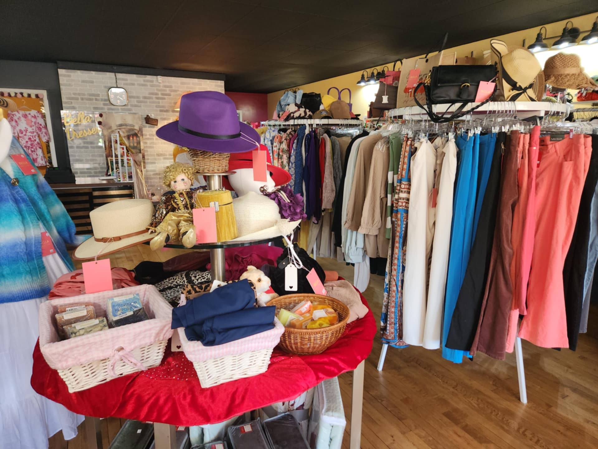 Accessories Corner