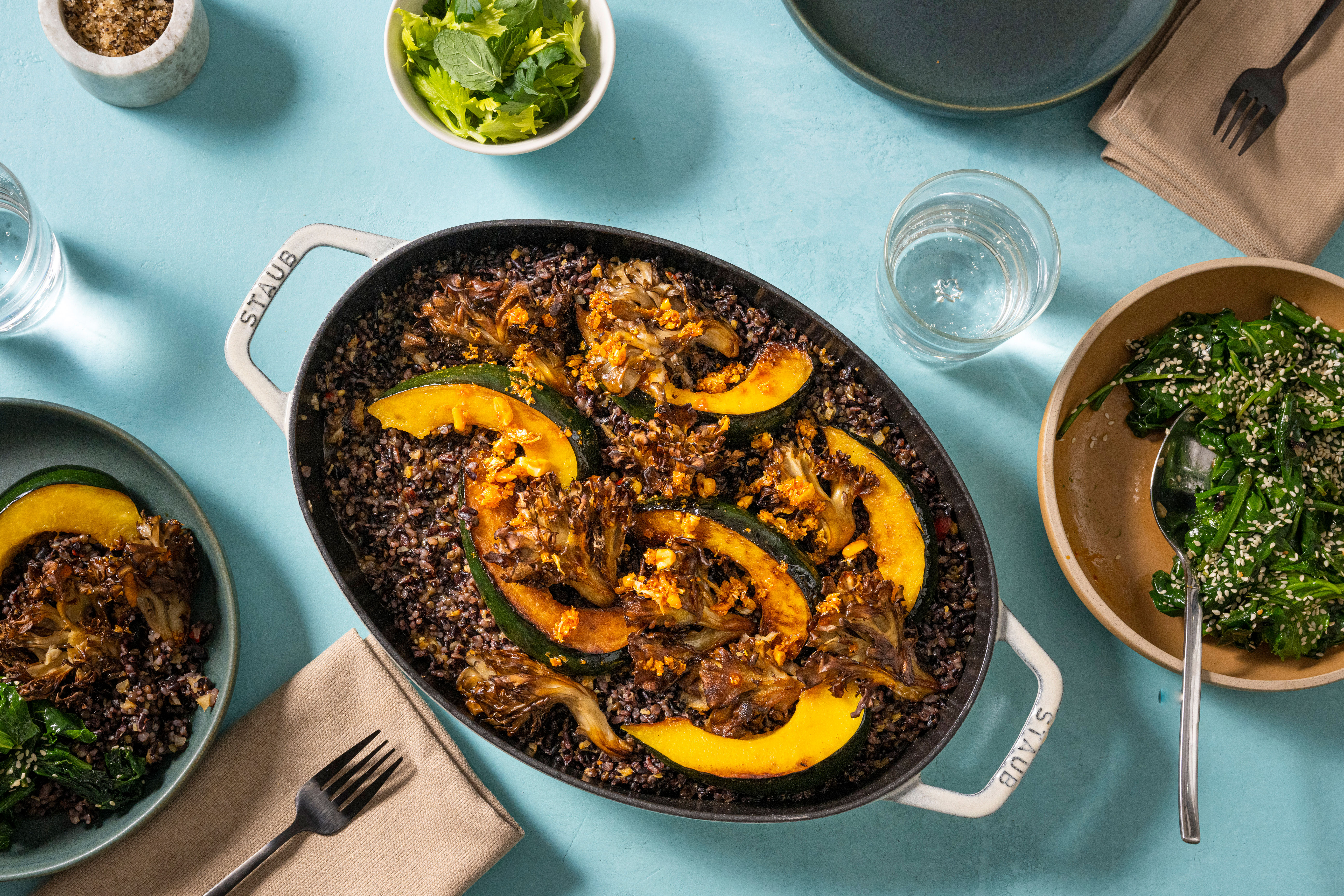 Paella Kit with Black Enameled Pan + Premium Organic Ingredients from Spain (7 Items)