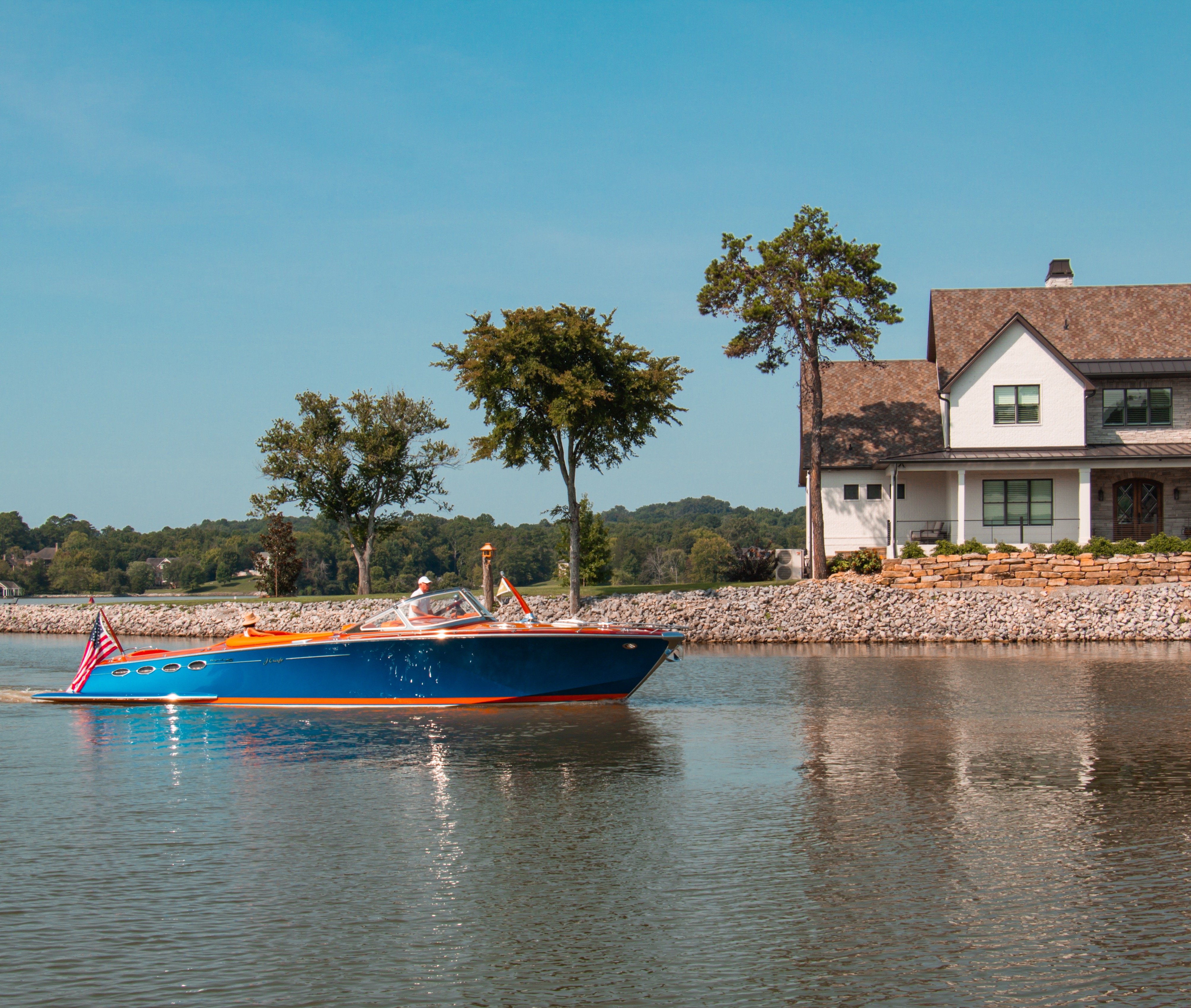 Amazon Queen on the Tennessee River.