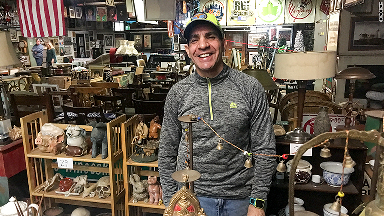 170614114322-trash-museum-nelson-molina-780x439