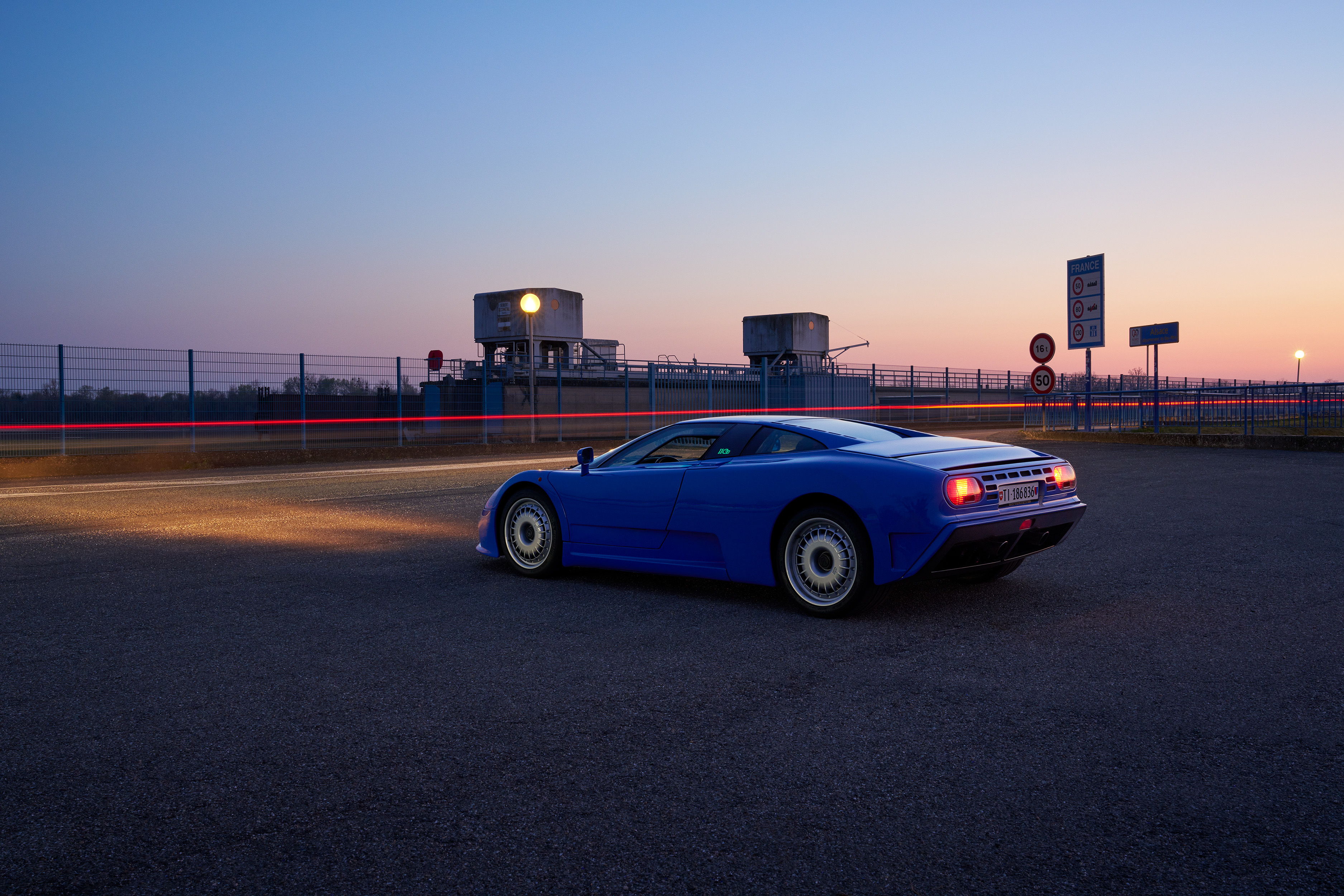 Bugatti EB110