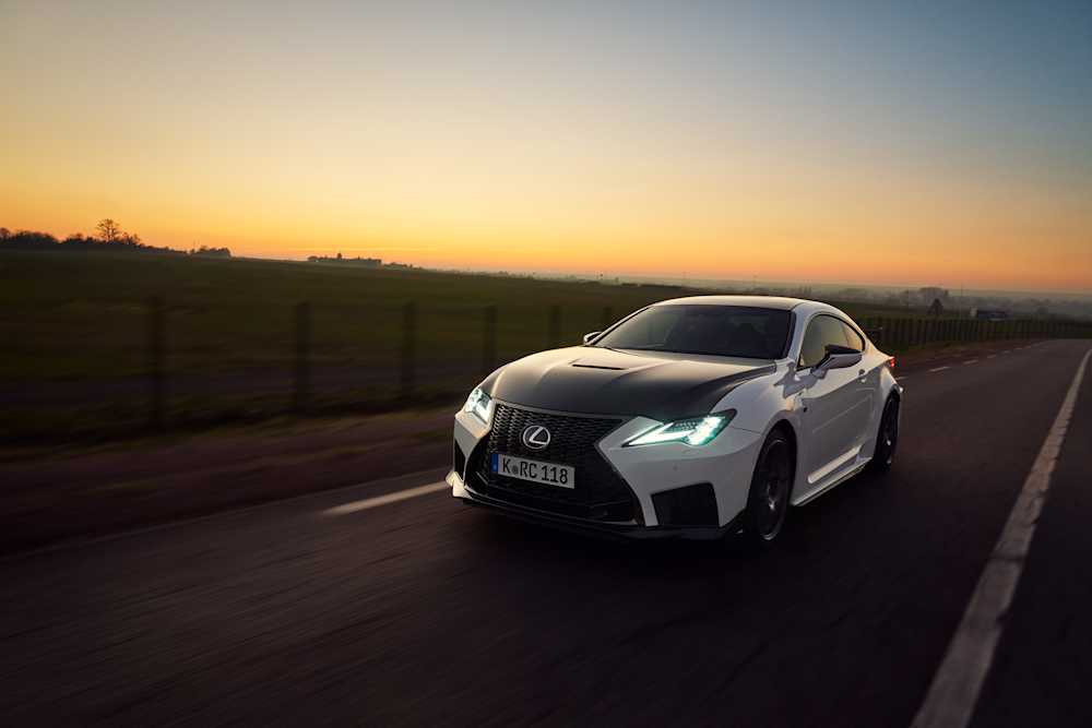 Lexus RCF
