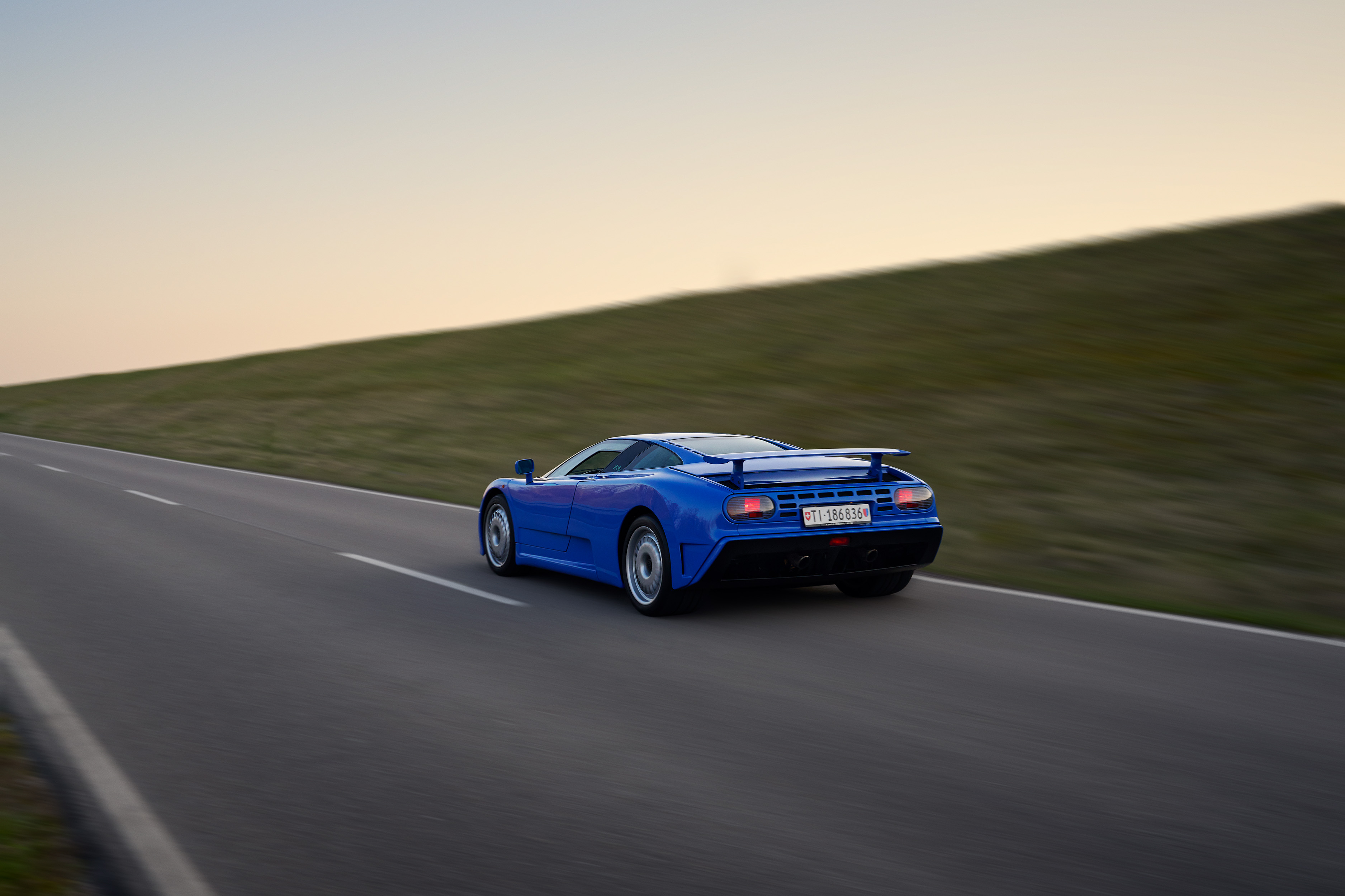 Bugatti EB110
