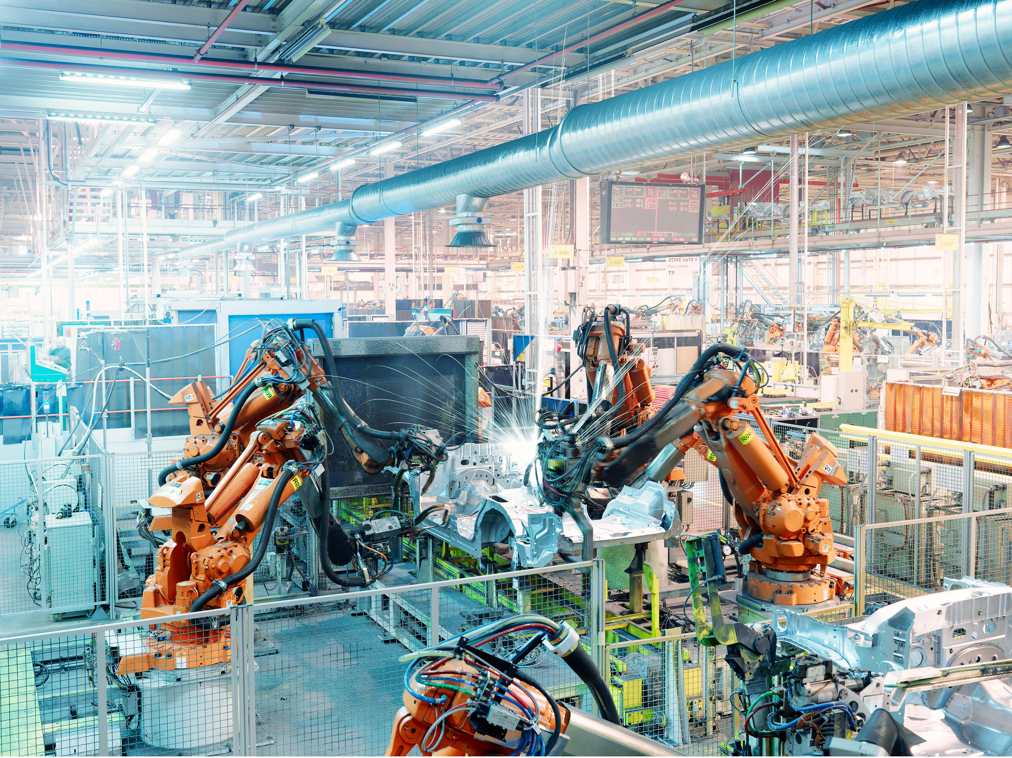 Land Rover Discovery at JLR, Gaydon, UK.