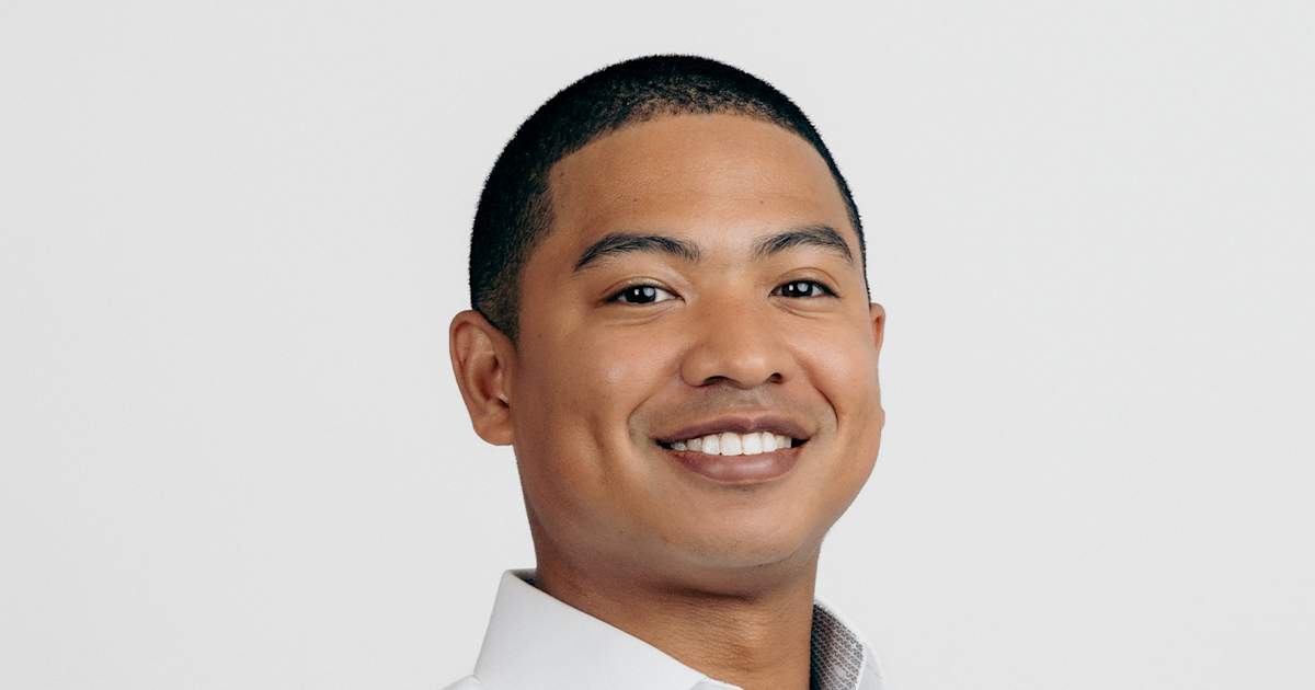 Dominic R Denham Dominic Nicholas | KBC Advisors