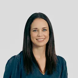 Krista-Raymond-Headshot