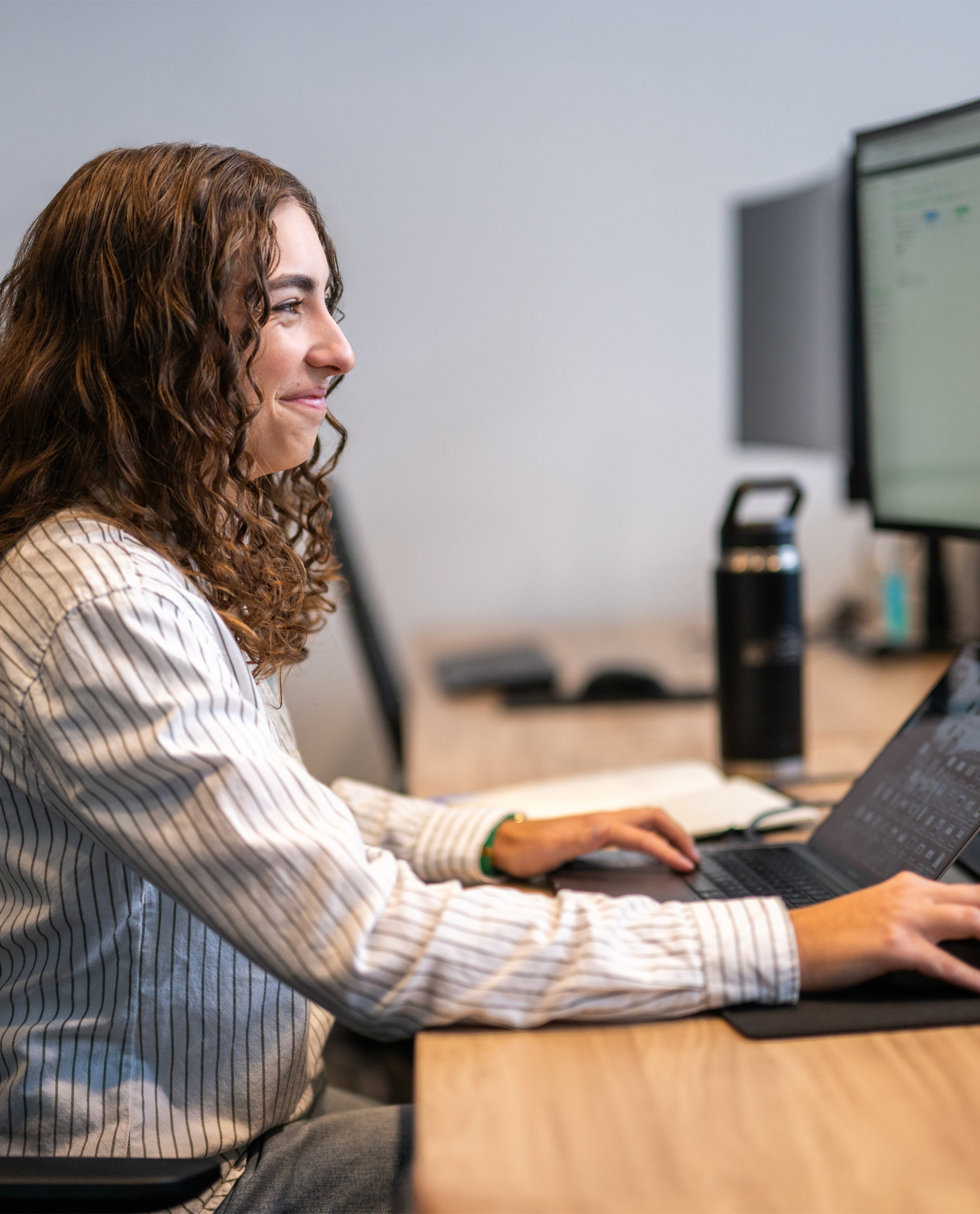 Two KBC Advisors' team members discussing an ongoing commercial real estate project.