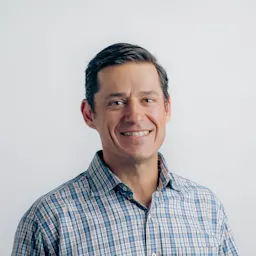 Tom Damaschino Headshot